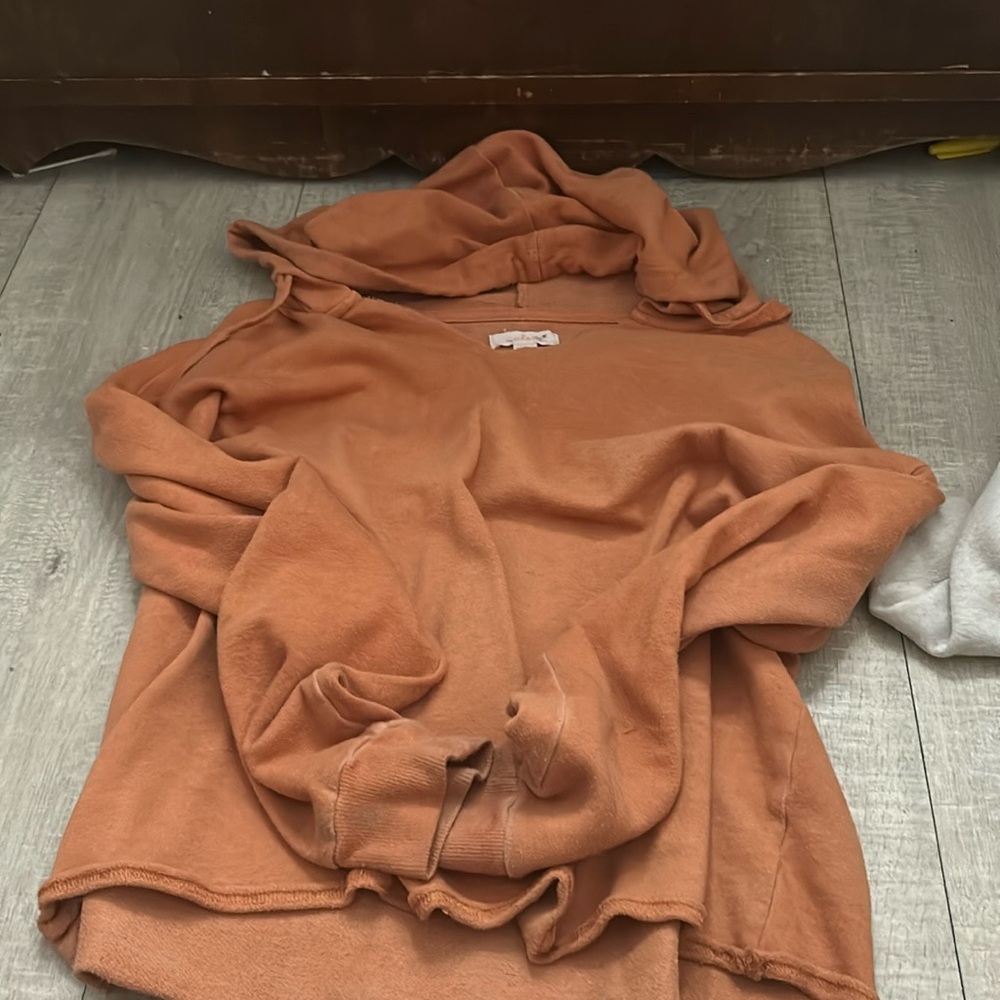 Orange-ish crop light weight hoodie - Picture 1 of 2
